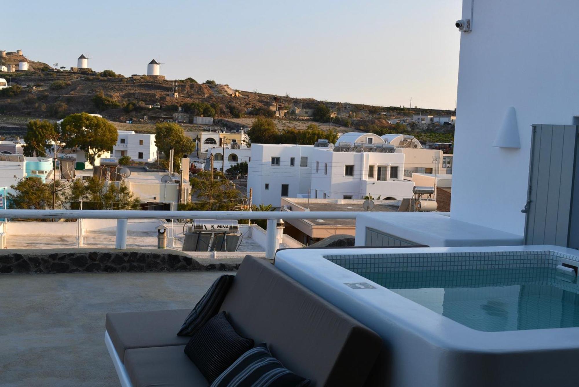 Shades Of White Villas Emporio  ภายนอก รูปภาพ