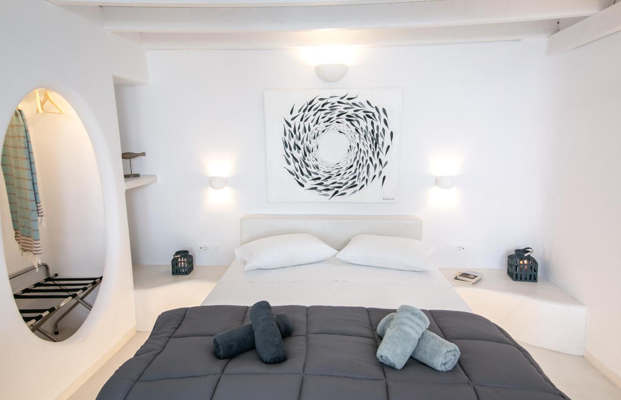 Shades Of White Villas Emporio  ภายนอก รูปภาพ