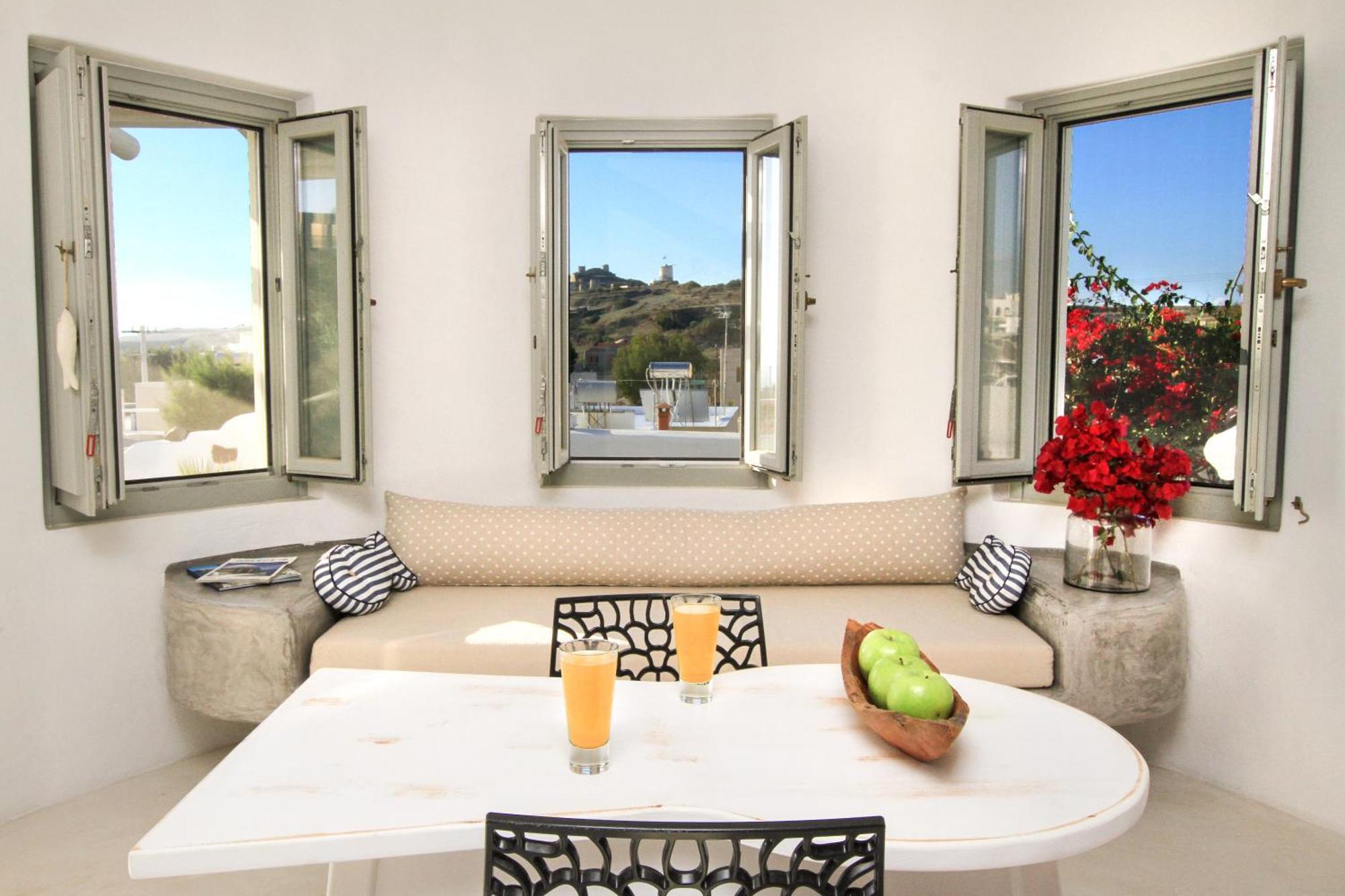 Shades Of White Villas Emporio  ภายนอก รูปภาพ