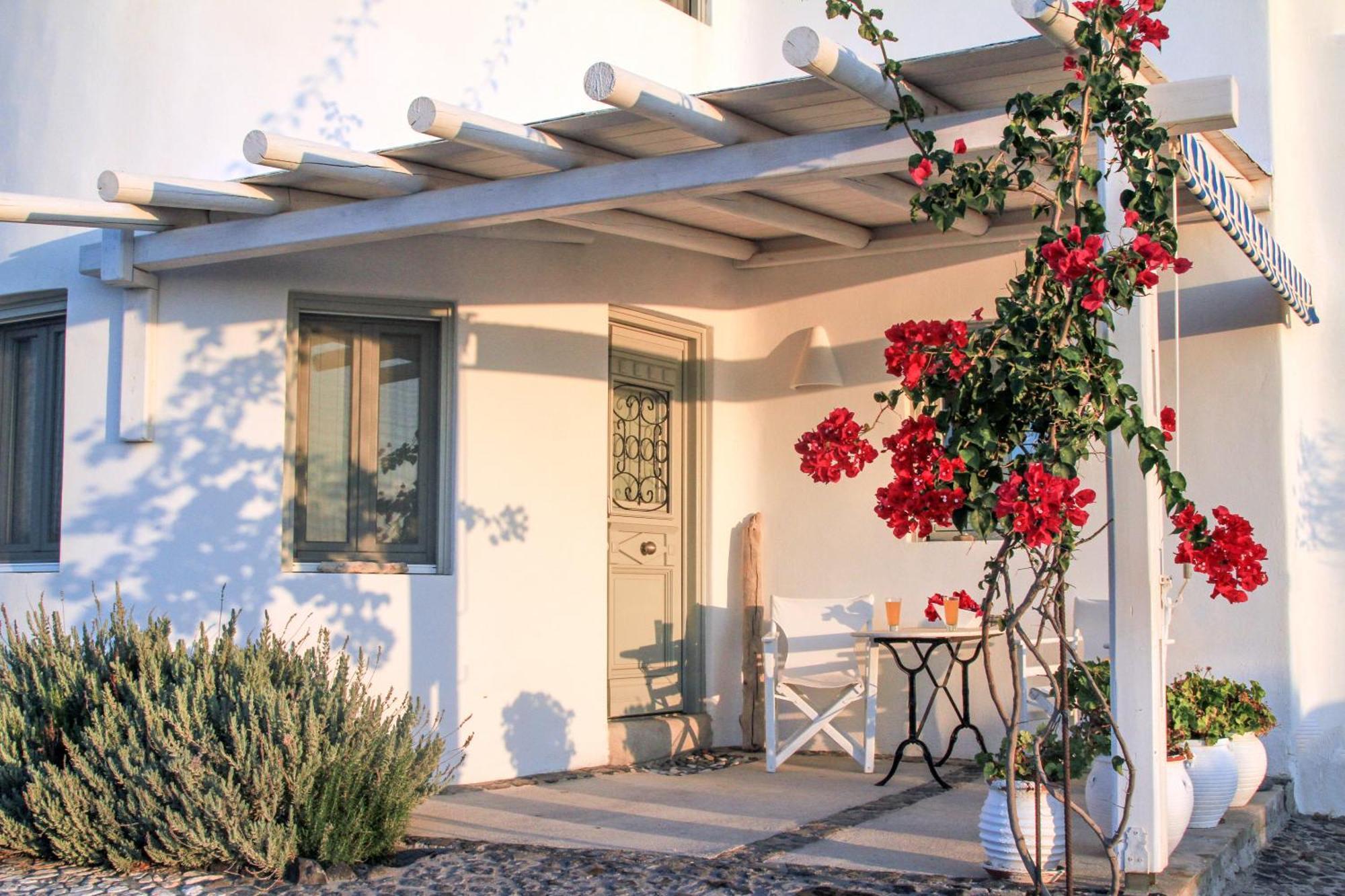 Shades Of White Villas Emporio  ภายนอก รูปภาพ